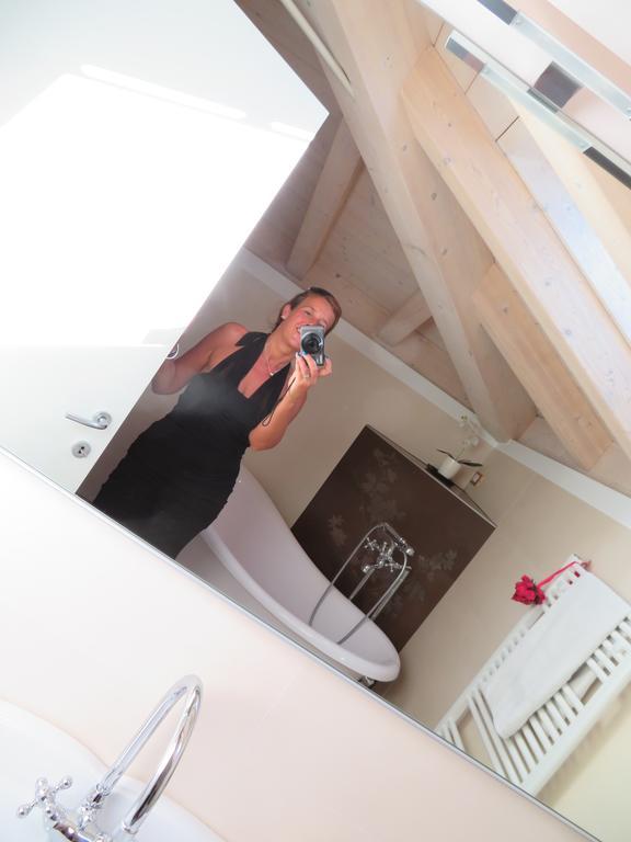 메체그라 Residenza Simona 아파트 외부 사진