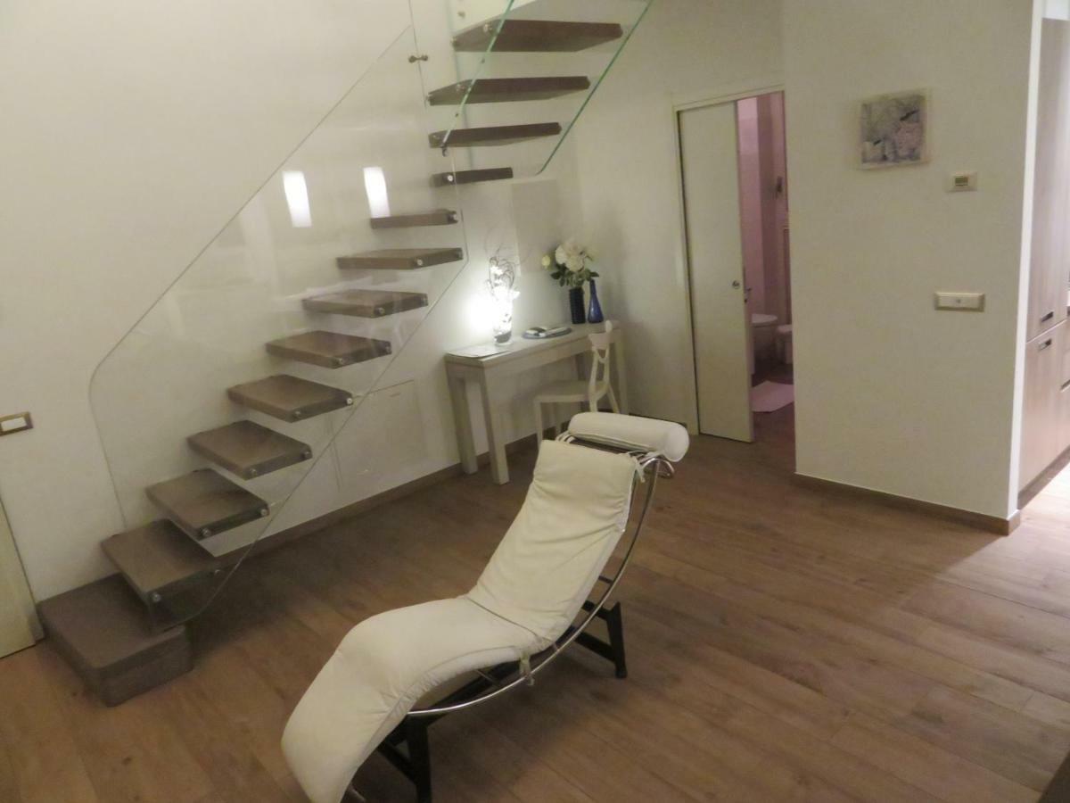 메체그라 Residenza Simona 아파트 외부 사진